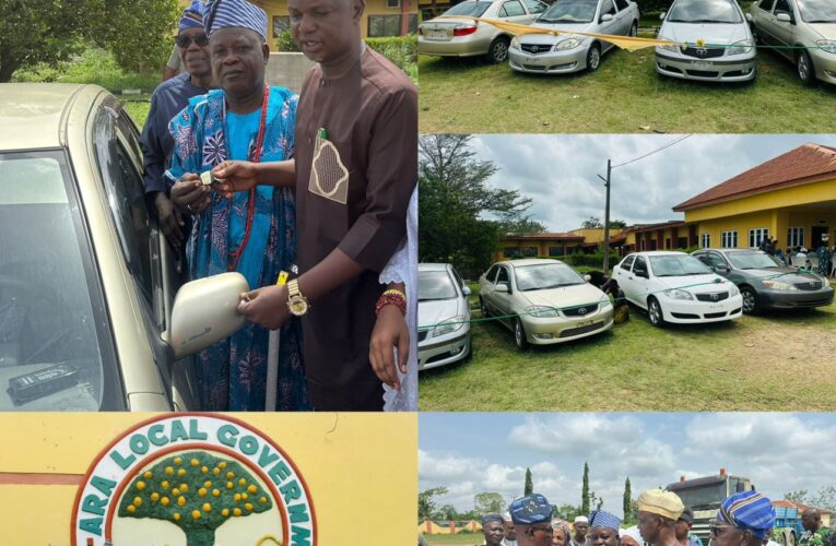 BREAKING: Dr. Temitope GLORIOUS Presents Official Cars to Crowned Obas in Ona Ara