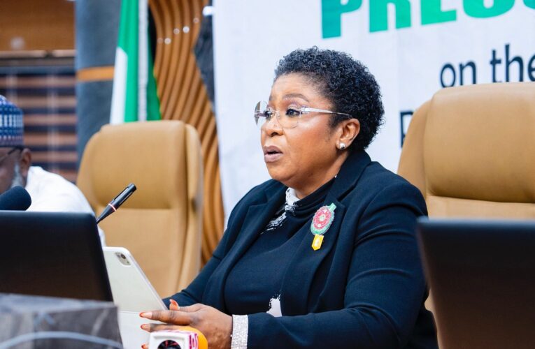 FG Raises Allowances, Boosts Welfare For Nigerian Civil Servants