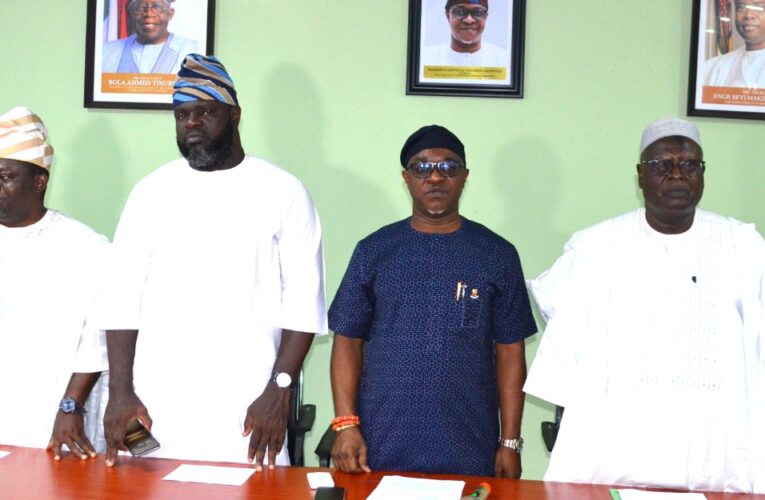  Kano Rebuilds LG Commission, Turns to Oyo for Best Practices 