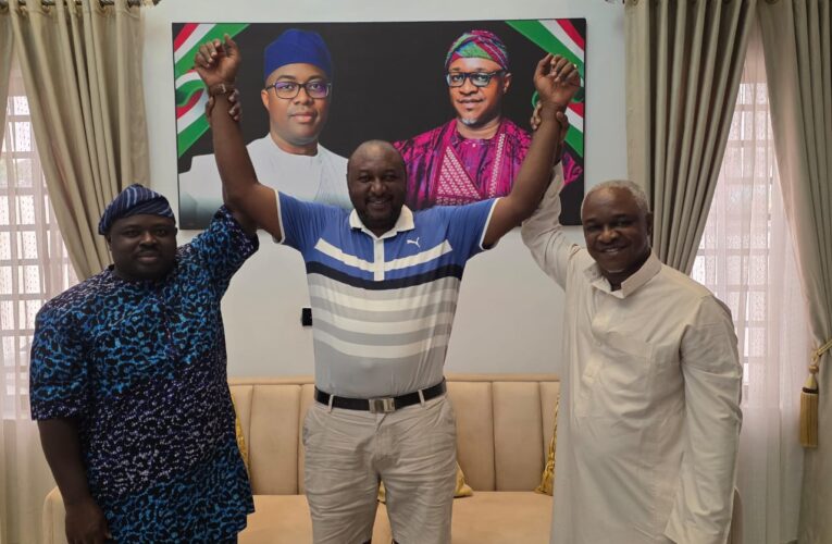 Ex-Oyo Works Commissioner Afonja Joins APM After Meeting Salawu, Wolekanle