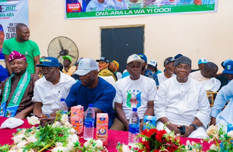 APM Grows Bigger in Oyo As Adekanmbi, Open-Salawu Receive APC, ADC Defectors