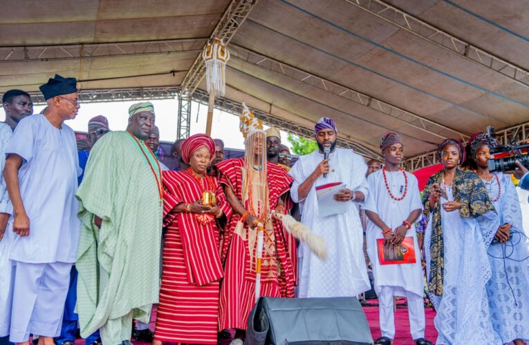 Oyo Speaker, Ogundoyin Joins Itabo Community to Celebrate Installation of Oba Oyedokun as New Onitabo