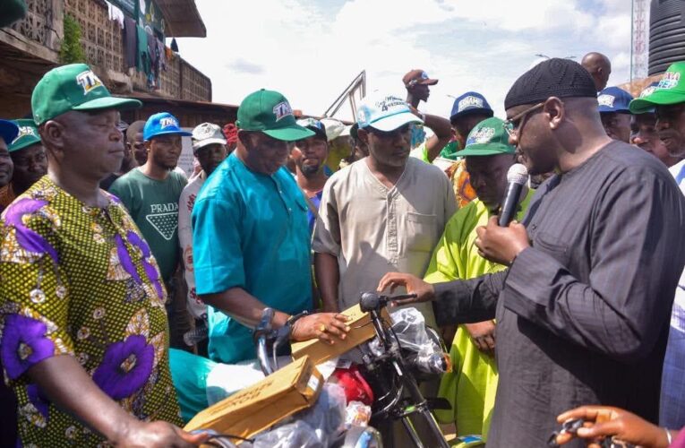 Ashamu Donates Three Motorcycles, ₦1.5m to Oyo Okada Groups