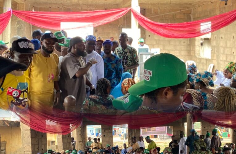 APM Youth Mobilization Takes Consultation Drive to Isese Community in Akinyele