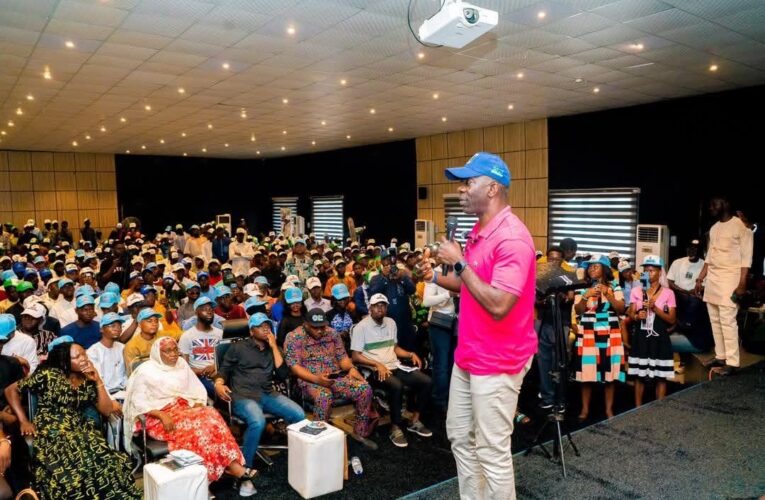Massive Boost for APM as Over 900 Oyo Youth Groups Pledge Grassroots Mobilisation for 2027