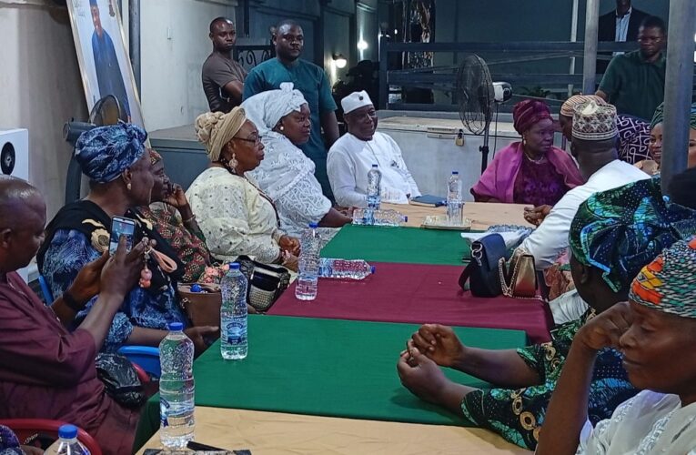 Oyo Deputy Gov Hosts Iyaloja General, Princess Abeo To Dinner