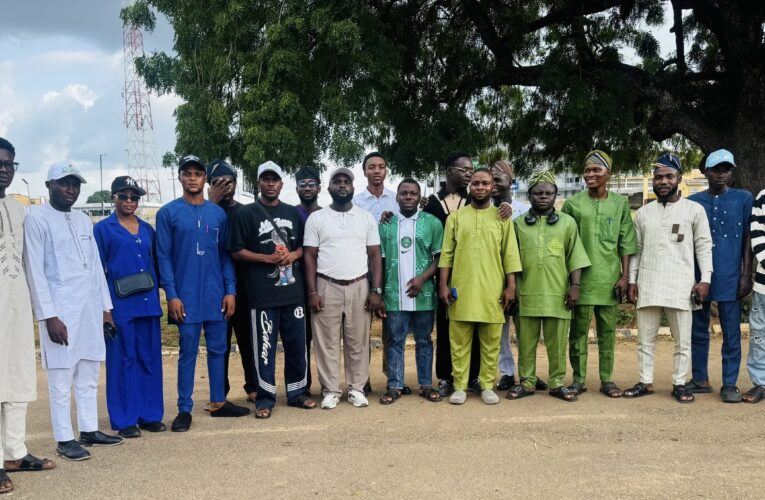Omi-Tuntun 3.0 Students’ Army Takes Grassroots Drive To Ogbomoso North
