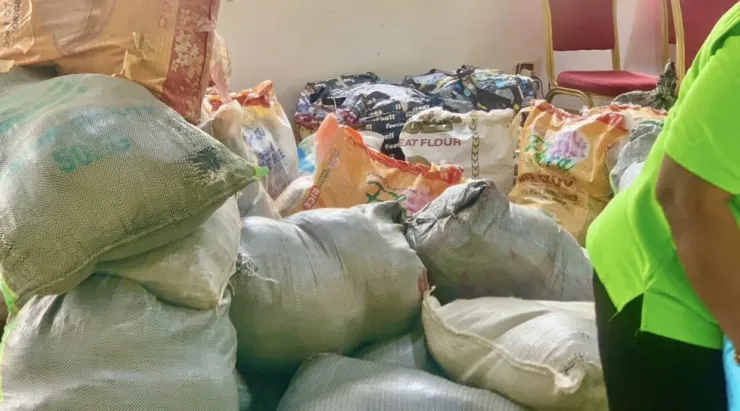 Oyo Deputy Gov’s Wife, Ajibola Lawal, Presents Grants, Loans, Food Items, Health Support To Over 500 Widows, Less Privileged